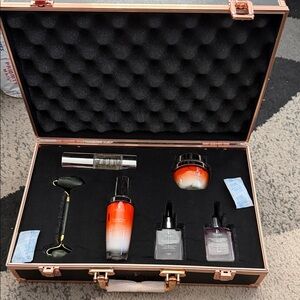 Prédiré Skin Youth Collection - Black and Gold